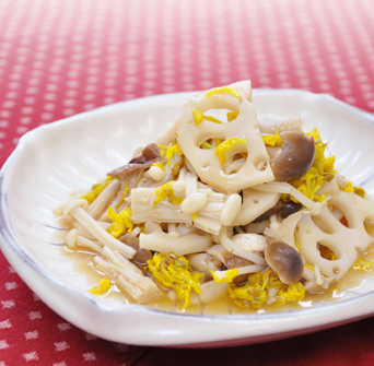 マルハ物産ご馳走歳時記９月　れんこんと菊の和え物