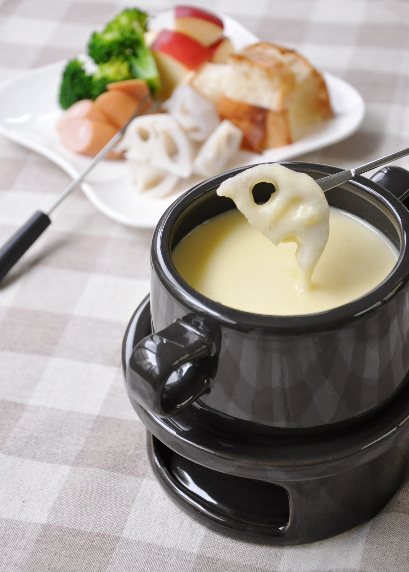 マルハ物産ご馳走歳時記12月 蓮根のチーズフォンデュ