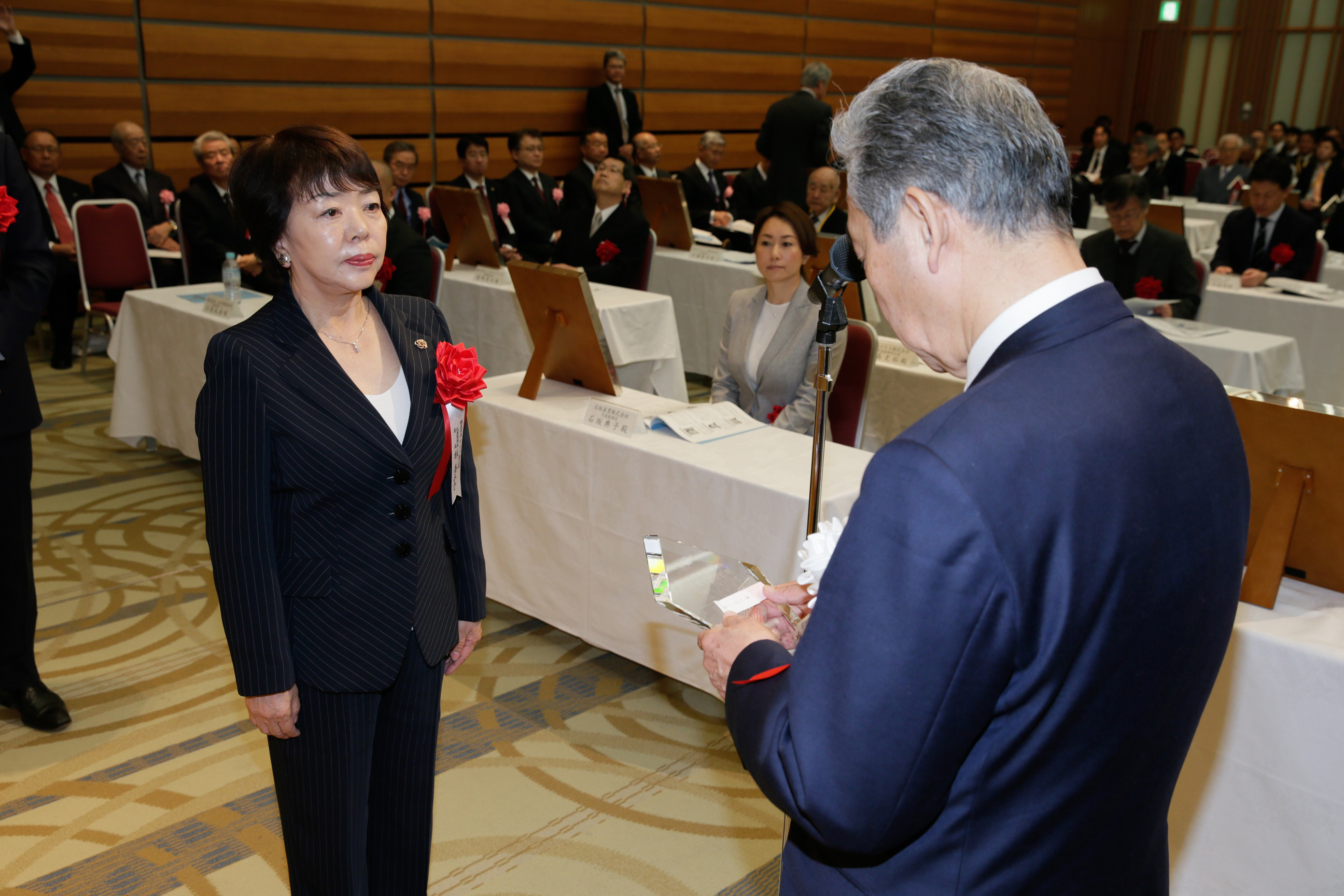 マルハ物産会長　林香与子