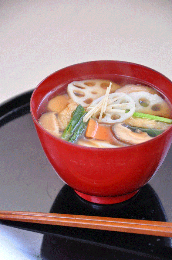 マルハ物産ご馳走歳時記１月　胃腸に優しいけんちん汁