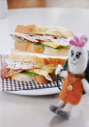 マルハ物産ご馳走歳時記3月 れんこんサンドイッチ