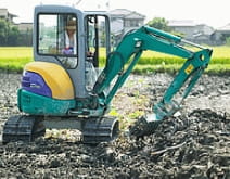 表土取り<br>(8月中旬~)