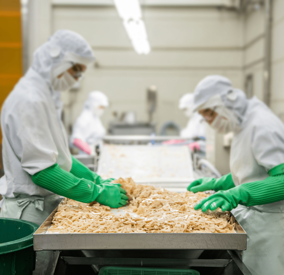 多種多様な農産物を、心を込めて加工いたします